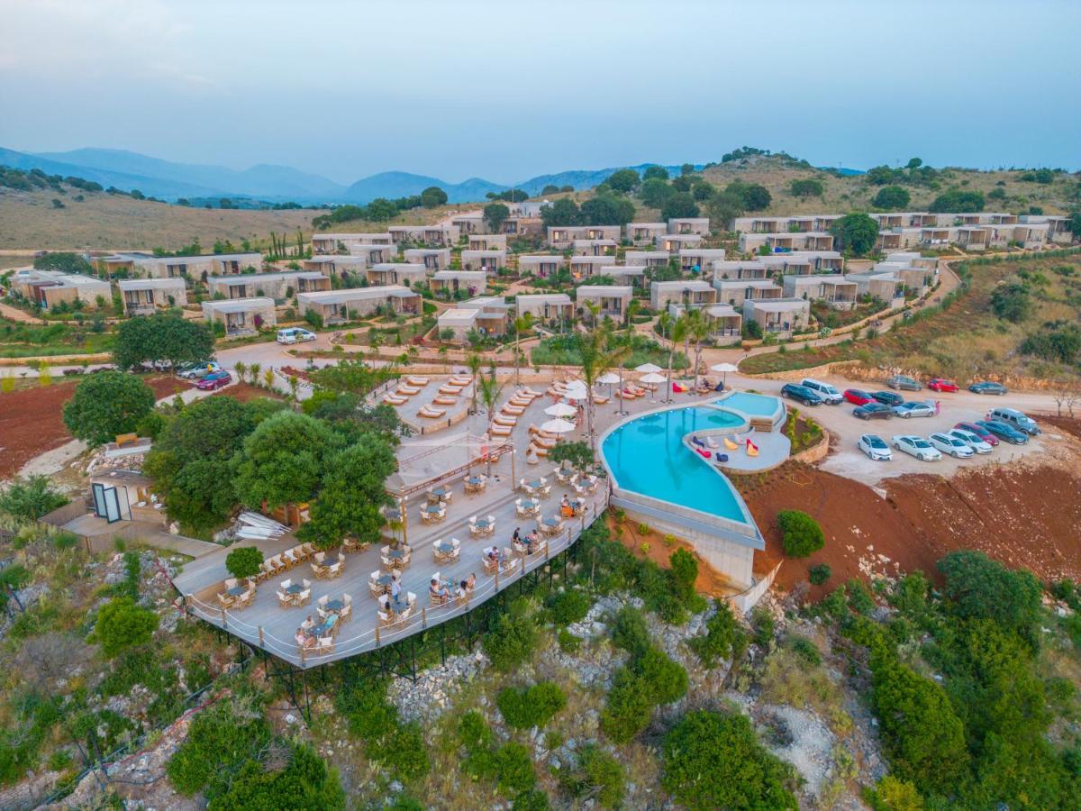 Arameras Resort 4*